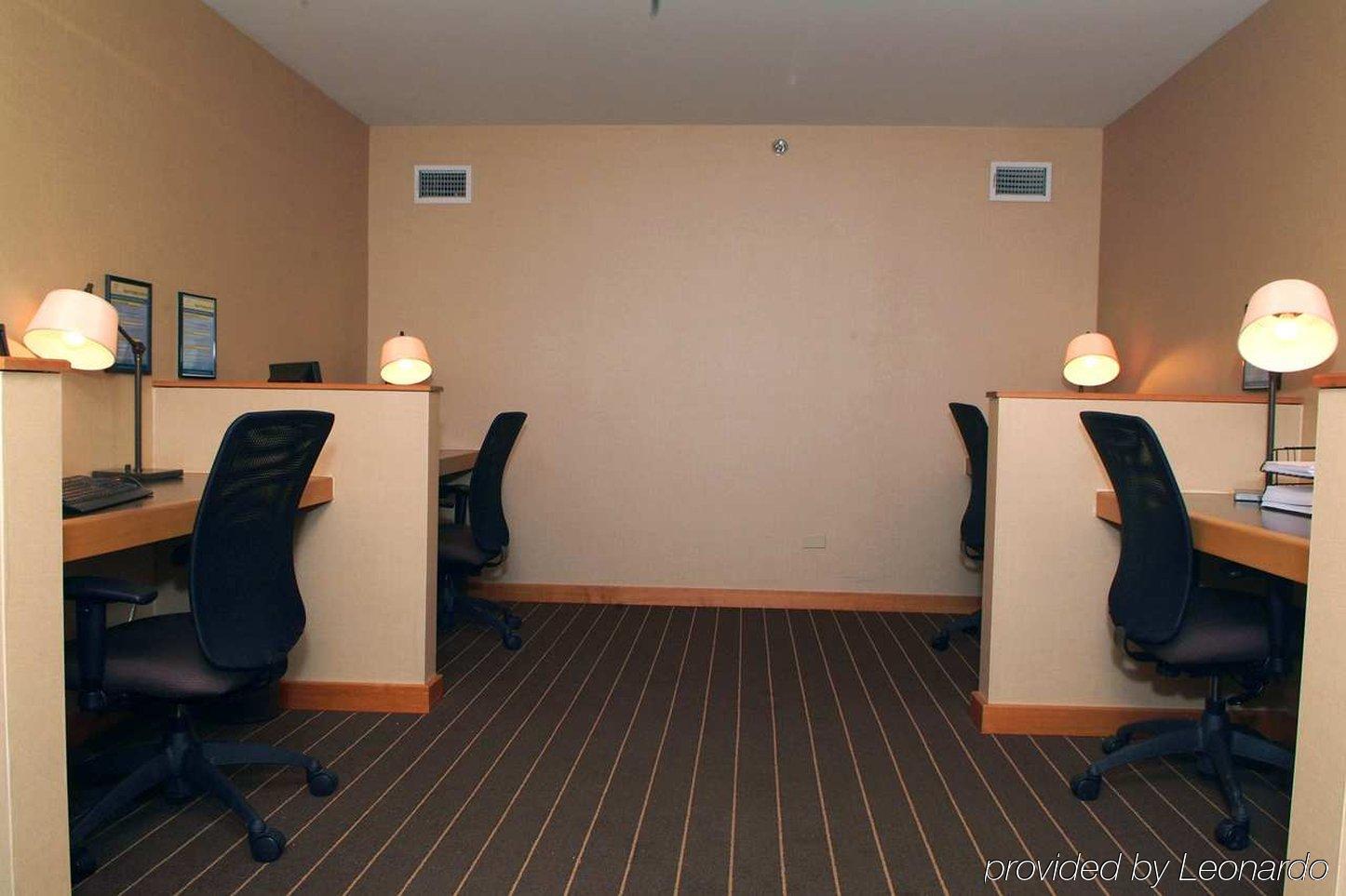 Готель Doubletree By Hilton Chicago - Арлінґтон-Гайтс Зручності фото